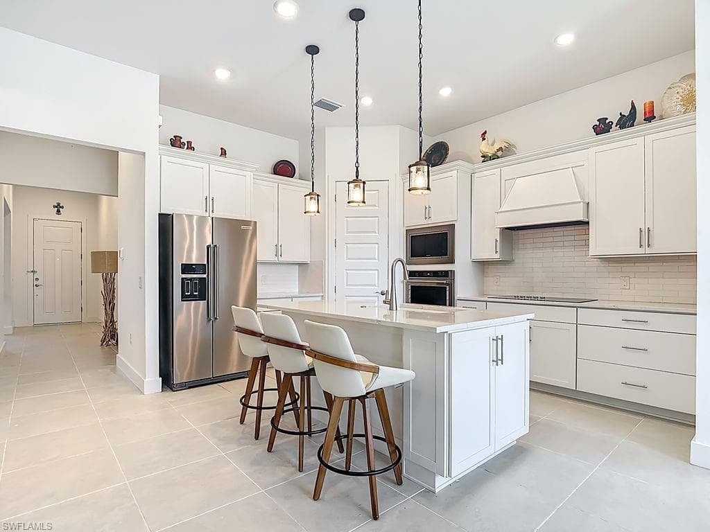 4250 Annapolis AVE-8