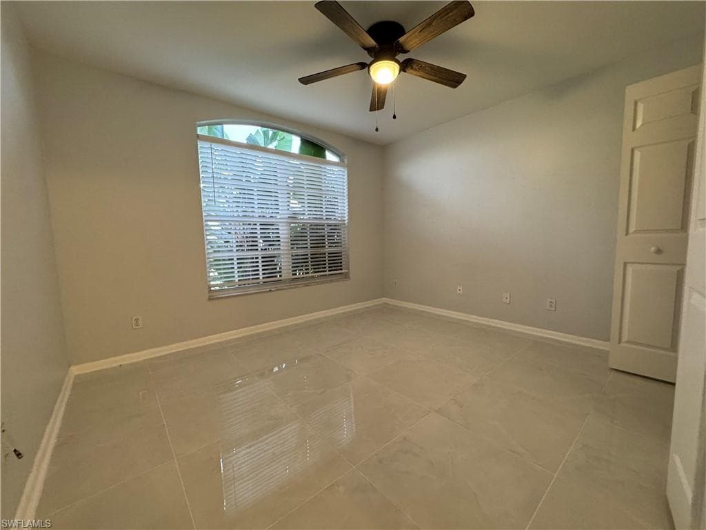 4649 Santiago LN, BONITA SPRINGS FL 34134-18