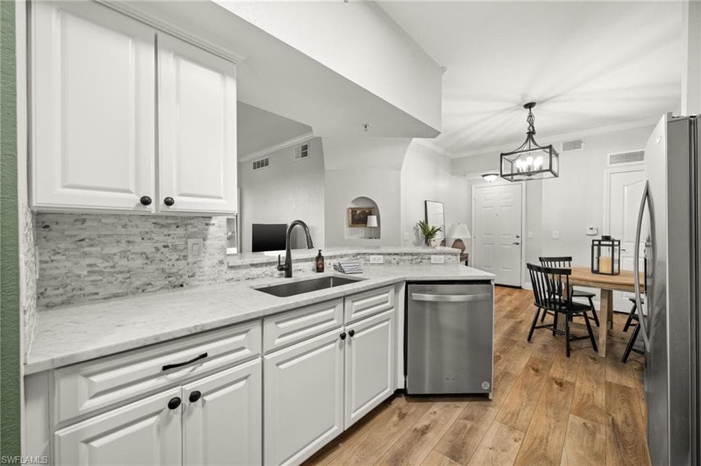 12930 Positano CIR # 307, NAPLES FL 34105-4