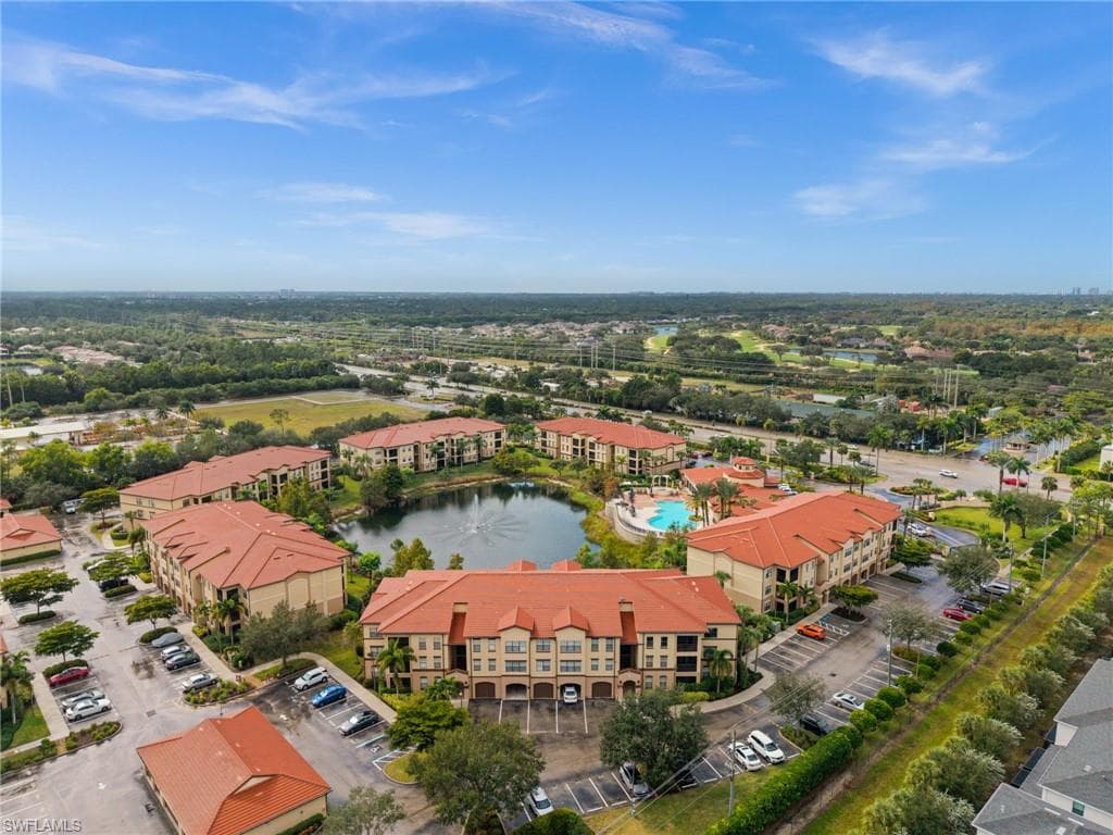 12930 Positano CIR # 307, NAPLES FL 34105-17