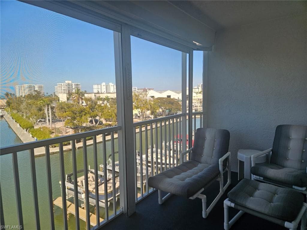 4571 Bay Beach LN # 373, FORT MYERS BEACH FL 33931-28