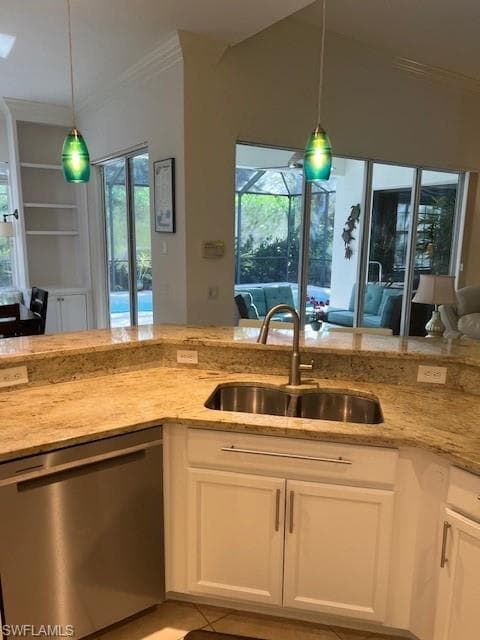 15818 Delaplata LN, NAPLES FL 34110-18