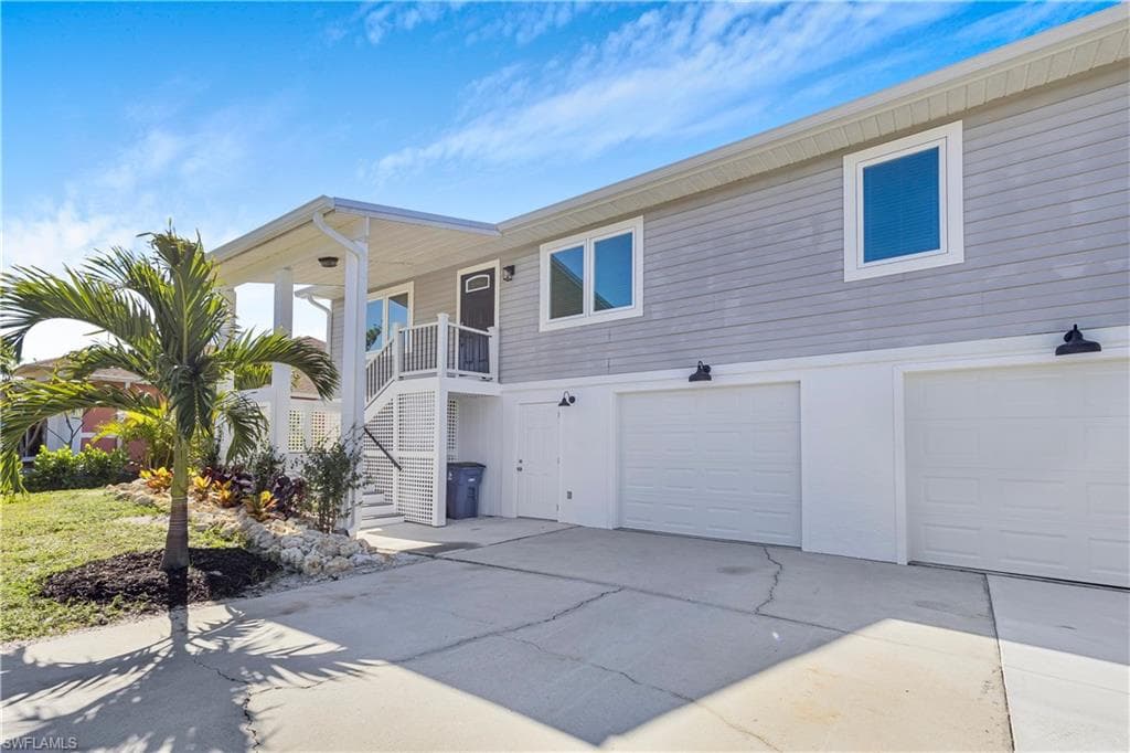 10697 Holly RD, BOKEELIA FL 33922-2