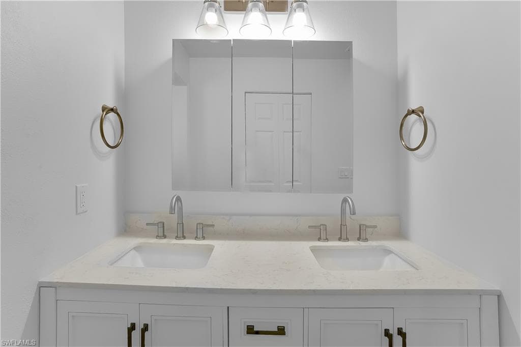 10697 Holly RD, BOKEELIA FL 33922-24