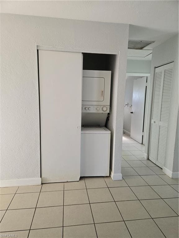 5400 Golden Gate PKWY, NAPLES FL 34116-4