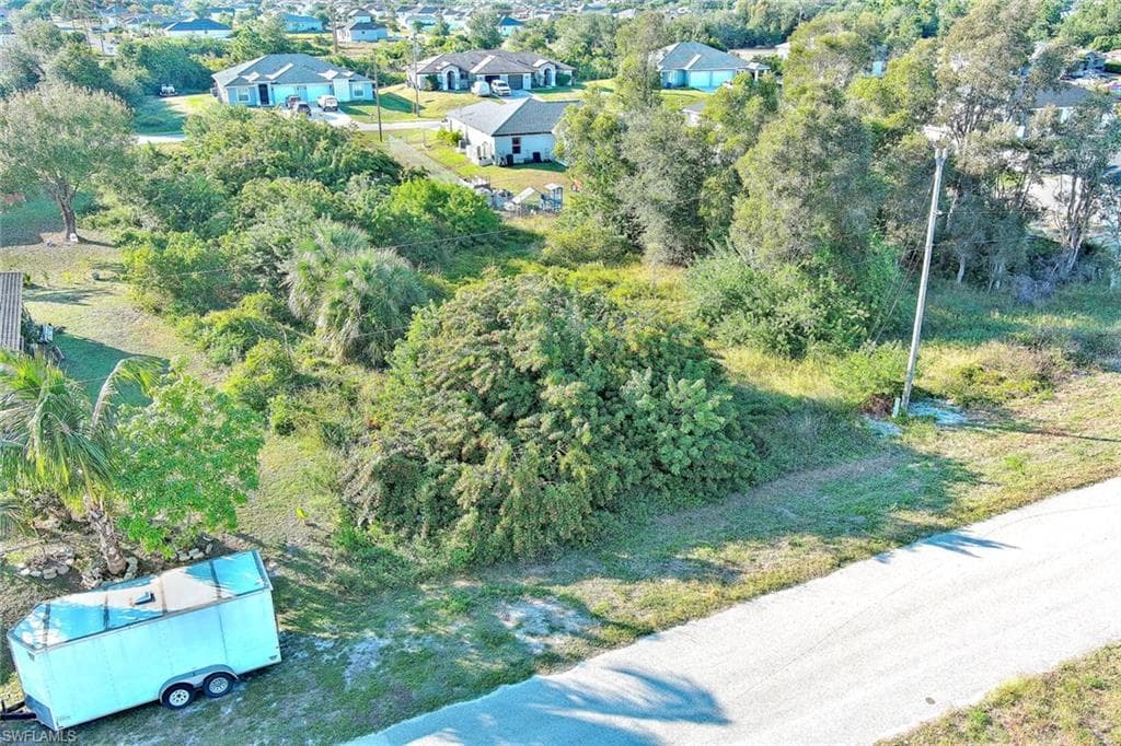 394 Palencia AVE, LEHIGH ACRES FL 33974-1