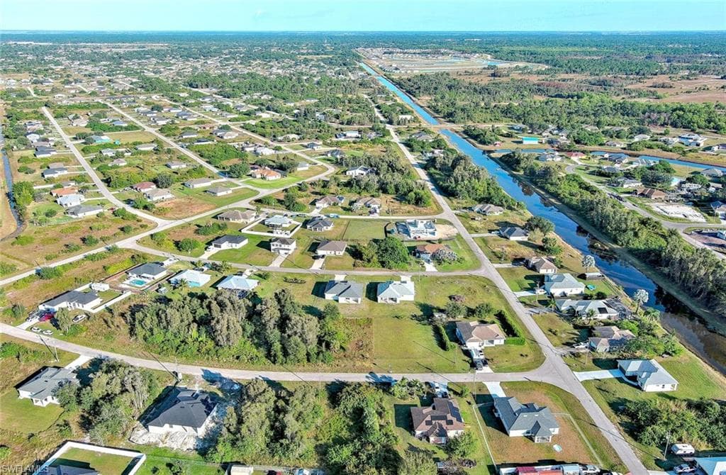 394 Palencia AVE, LEHIGH ACRES FL 33974-17