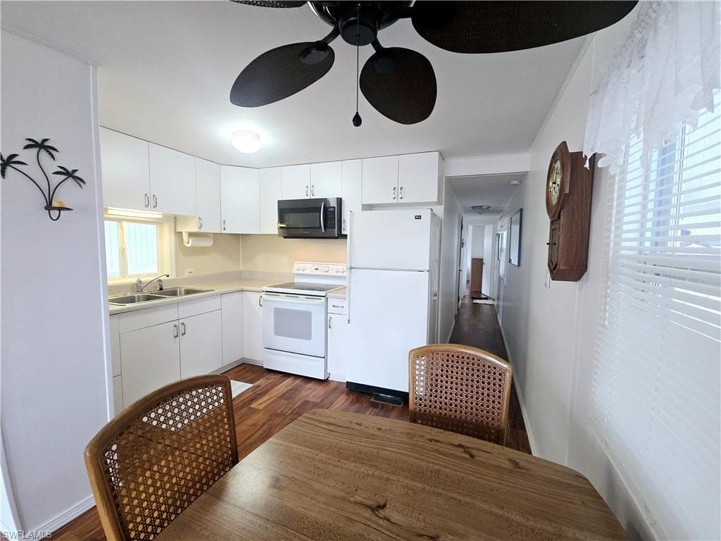 113 Enchanting BLVD, NAPLES FL 34112-4