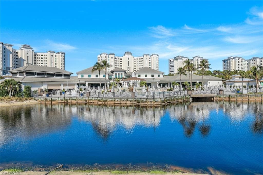 415 Sea Grove LN # 102, NAPLES FL 34110-26