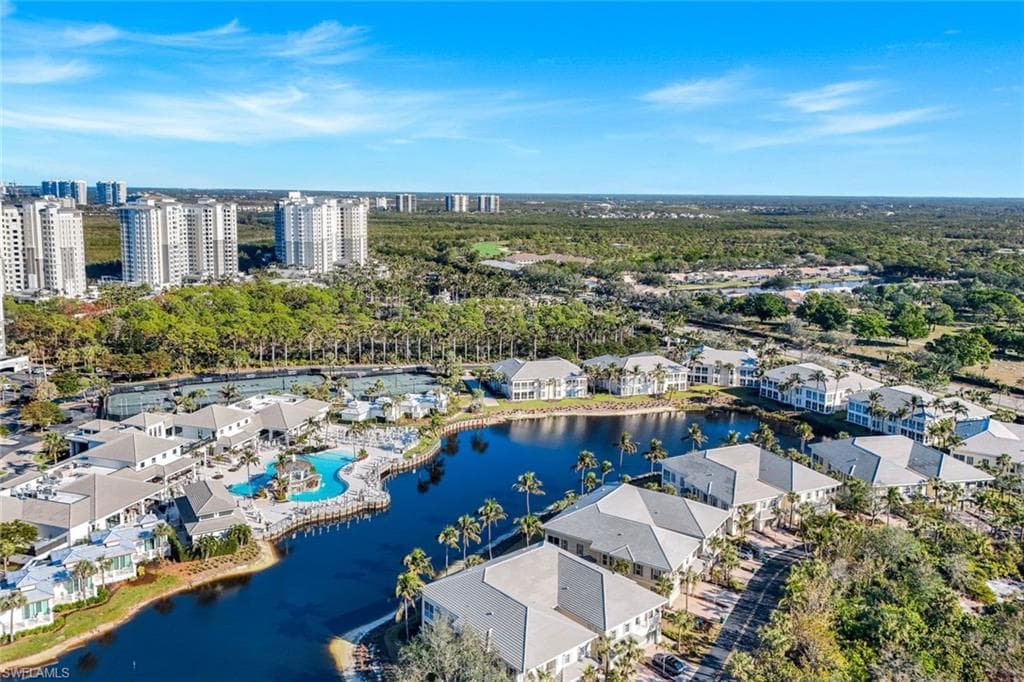 415 Sea Grove LN # 102, NAPLES FL 34110-25