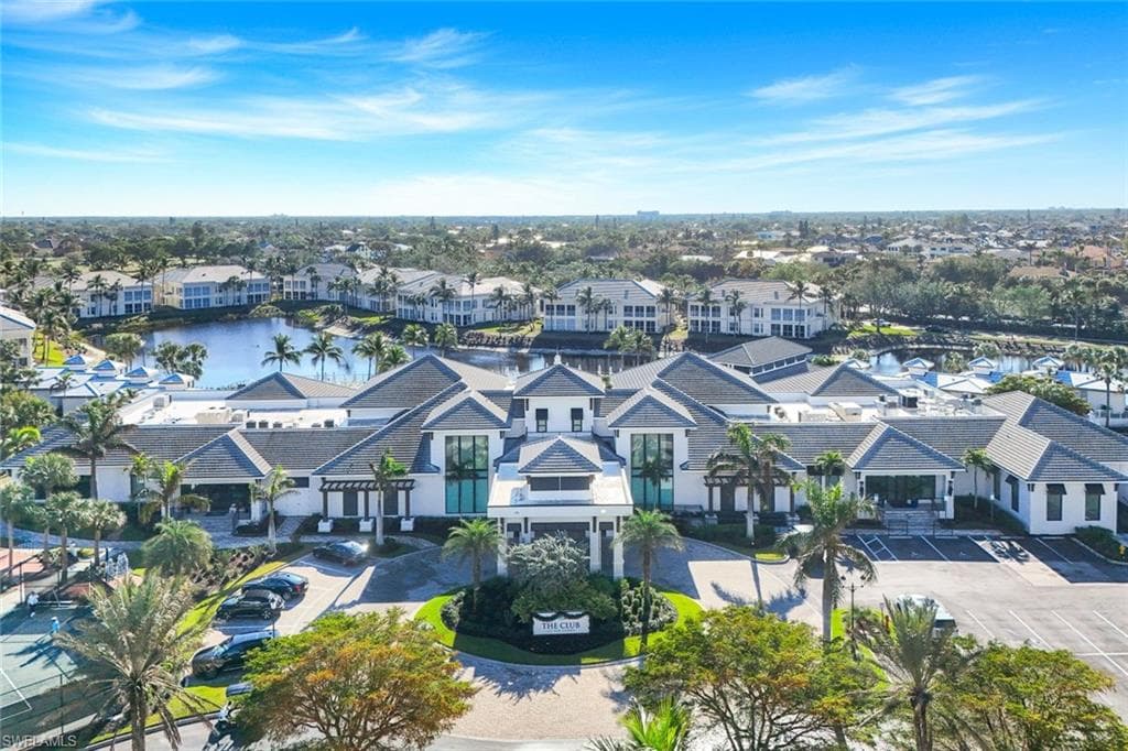 415 Sea Grove LN # 102, NAPLES FL 34110-23