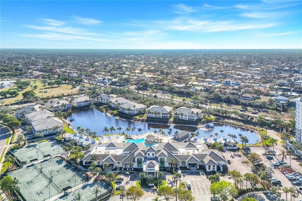 415 Sea Grove LN # 102, NAPLES FL 34110-33