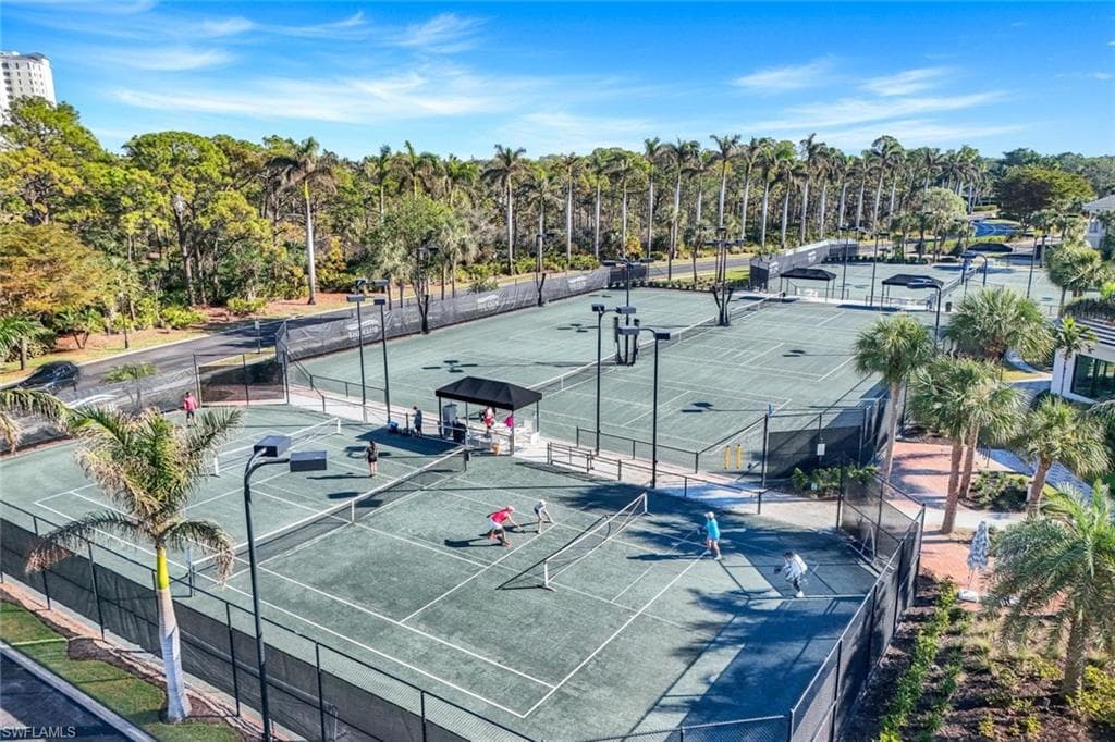 415 Sea Grove LN # 102, NAPLES FL 34110-32