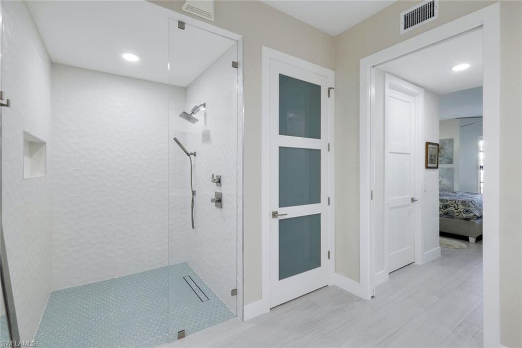 415 Sea Grove LN # 102, NAPLES FL 34110-14