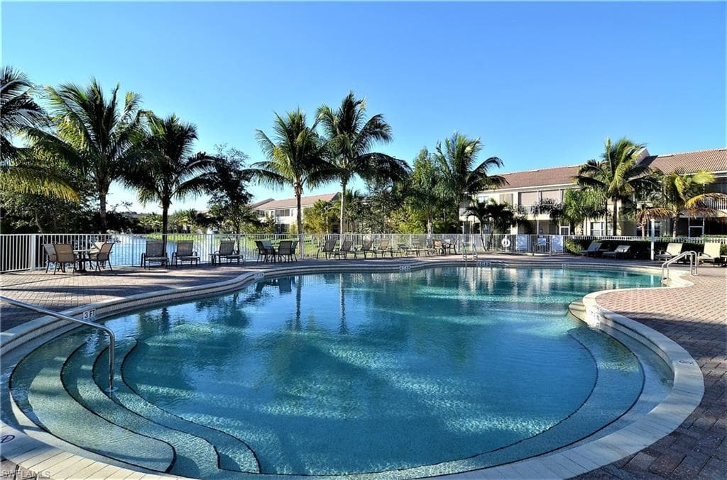 6071 Jonathans Bay CIR # 101, FORT MYERS FL 33908-32