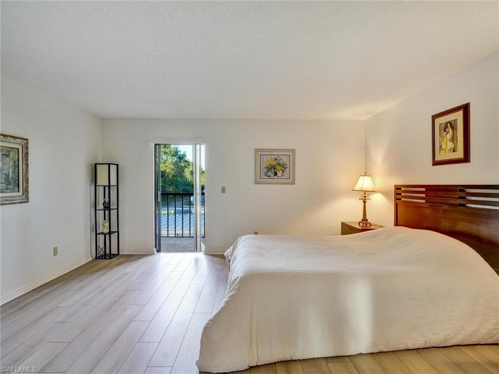 114 Cypress WAY E # D4, NAPLES FL 34110-18