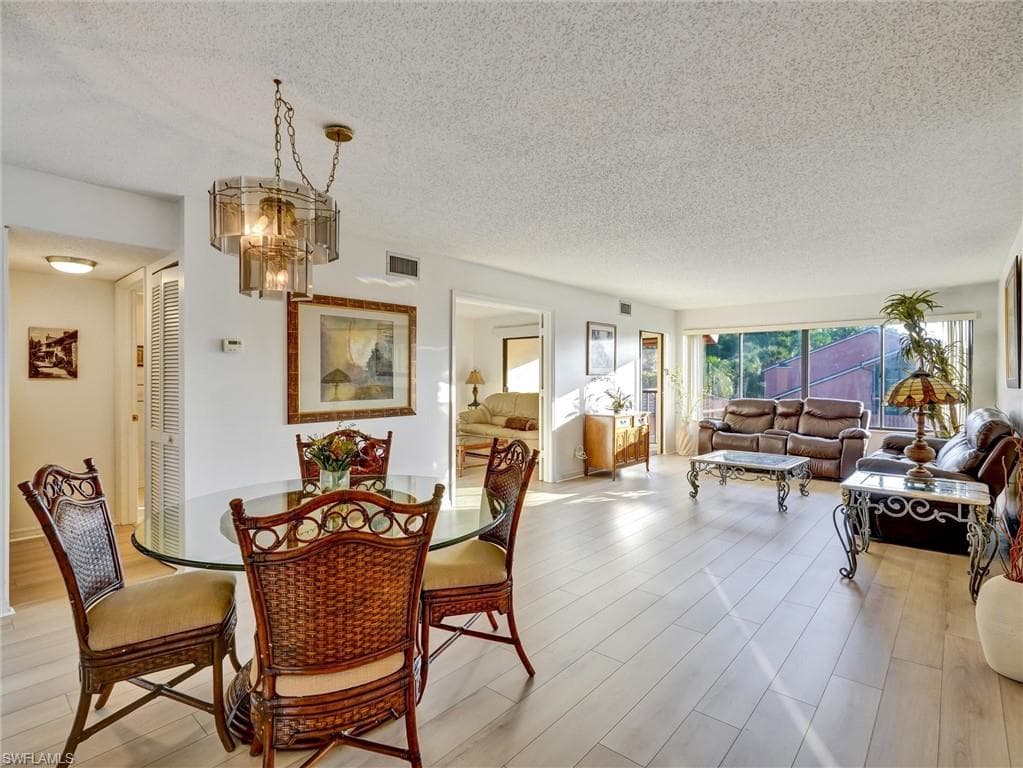 114 Cypress WAY E # D4, NAPLES FL 34110-3