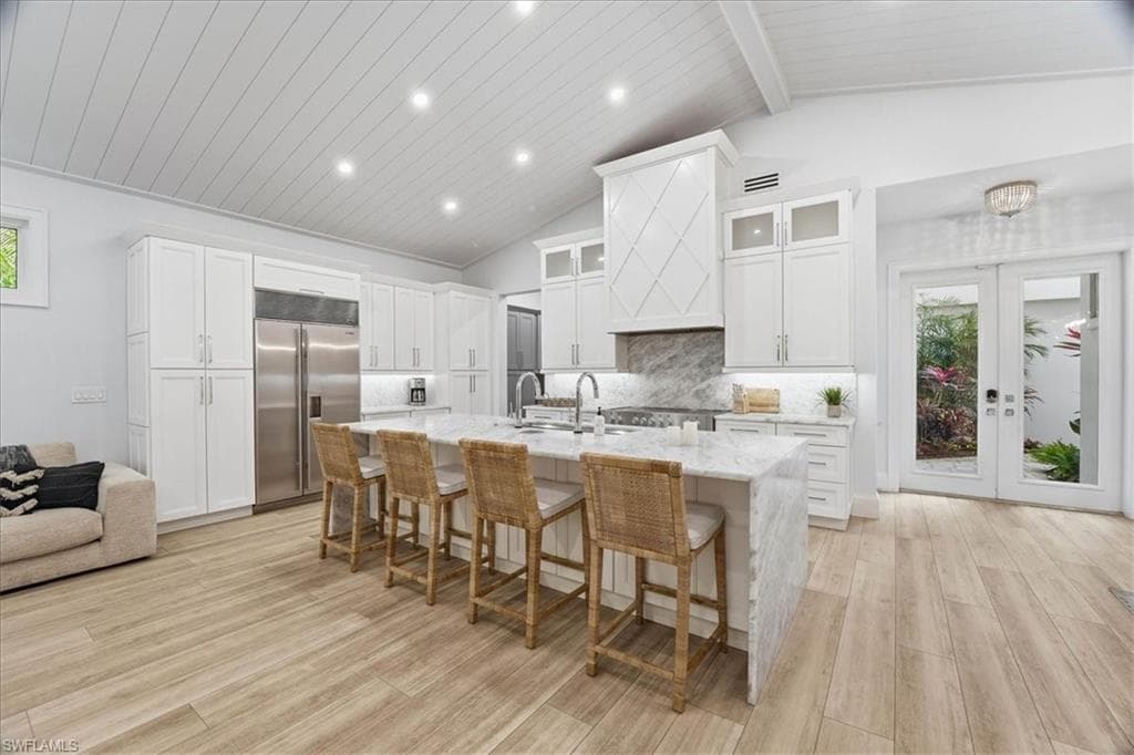 5130 Alpha CT, NAPLES FL 34105-4