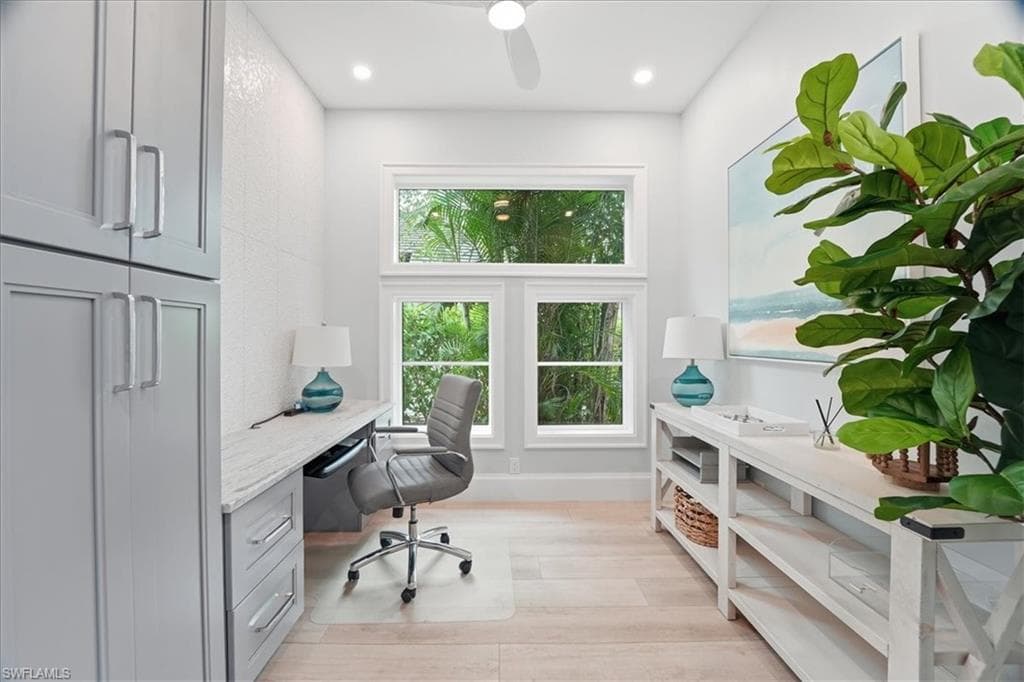 5130 Alpha CT, NAPLES FL 34105-29