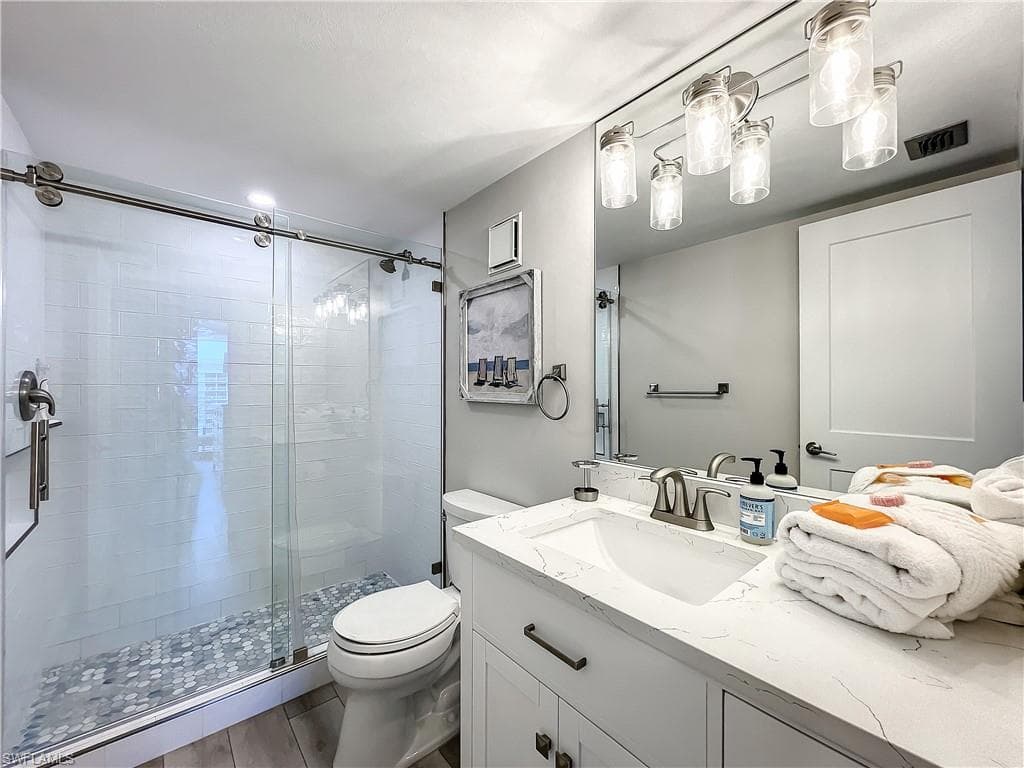 380 Seaview CT # 11709, MARCO ISLAND FL 34145-16