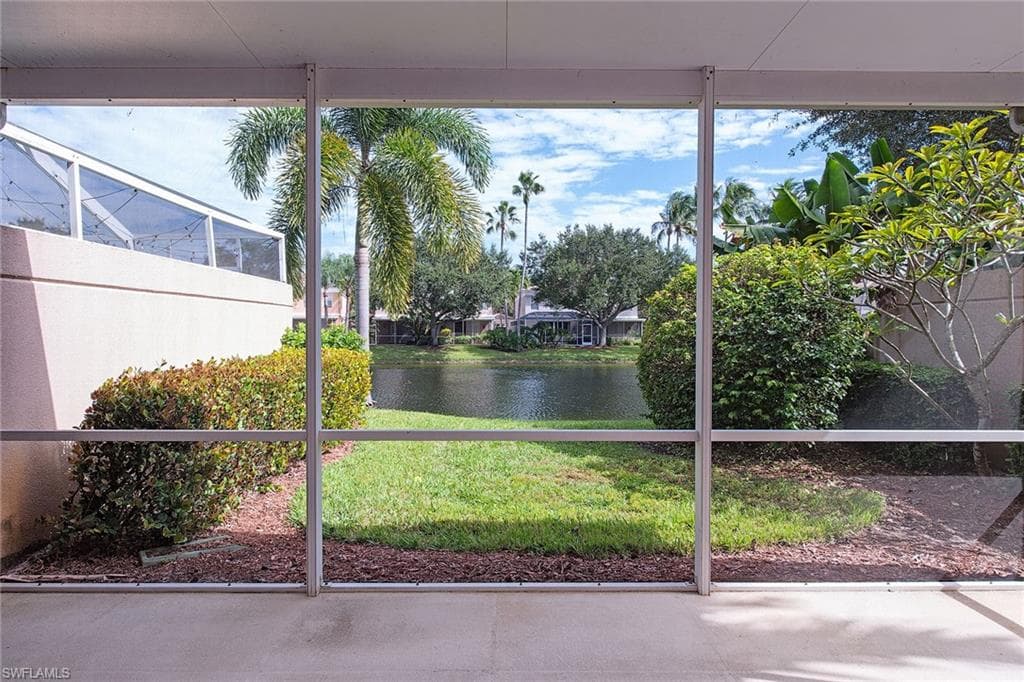 5697 Cove CIR # 42, NAPLES FL 34119-2