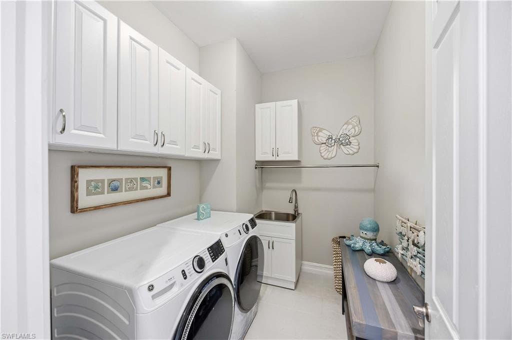 14748 Windward LN, NAPLES FL 34114-27