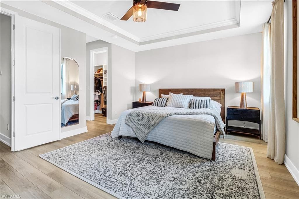 13082 Pembroke DR, NAPLES FL 34105-15