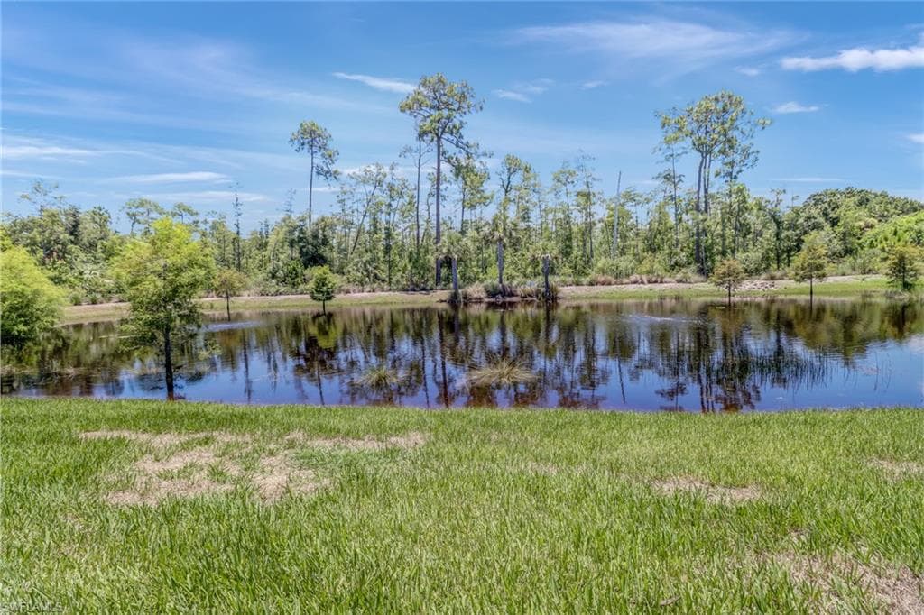 13082 Pembroke DR, NAPLES FL 34105-33