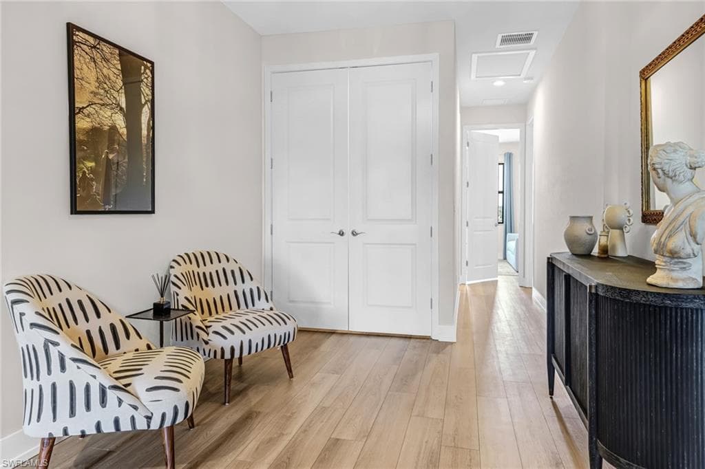 13082 Pembroke DR, NAPLES FL 34105-20