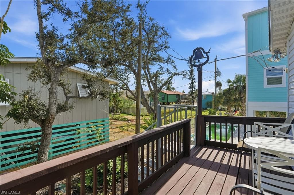5474 Oak Ridge AVE, FORT MYERS BEACH FL 33931-37