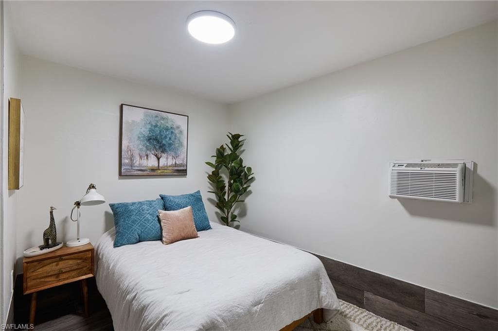 6090 Tidewater island CIR, FORT MYERS FL 33908-37