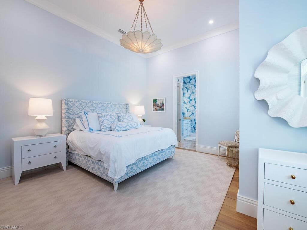 188 West ST, NAPLES FL 34108-23