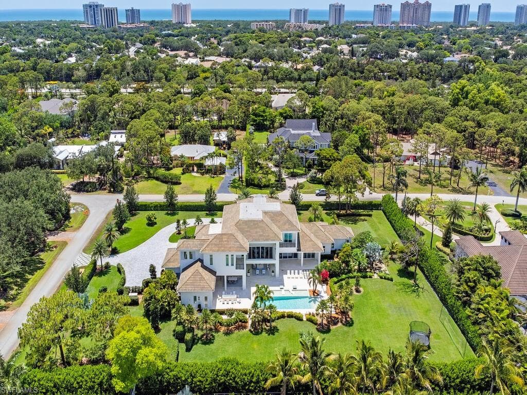 188 West ST, NAPLES FL 34108-37