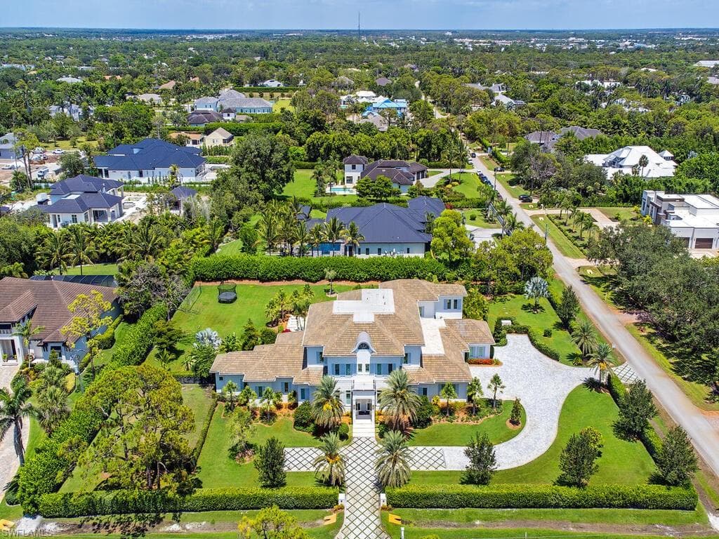 188 West ST, NAPLES FL 34108-36