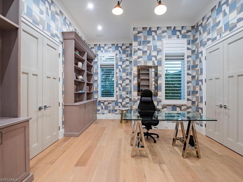 188 West ST, NAPLES FL 34108-18