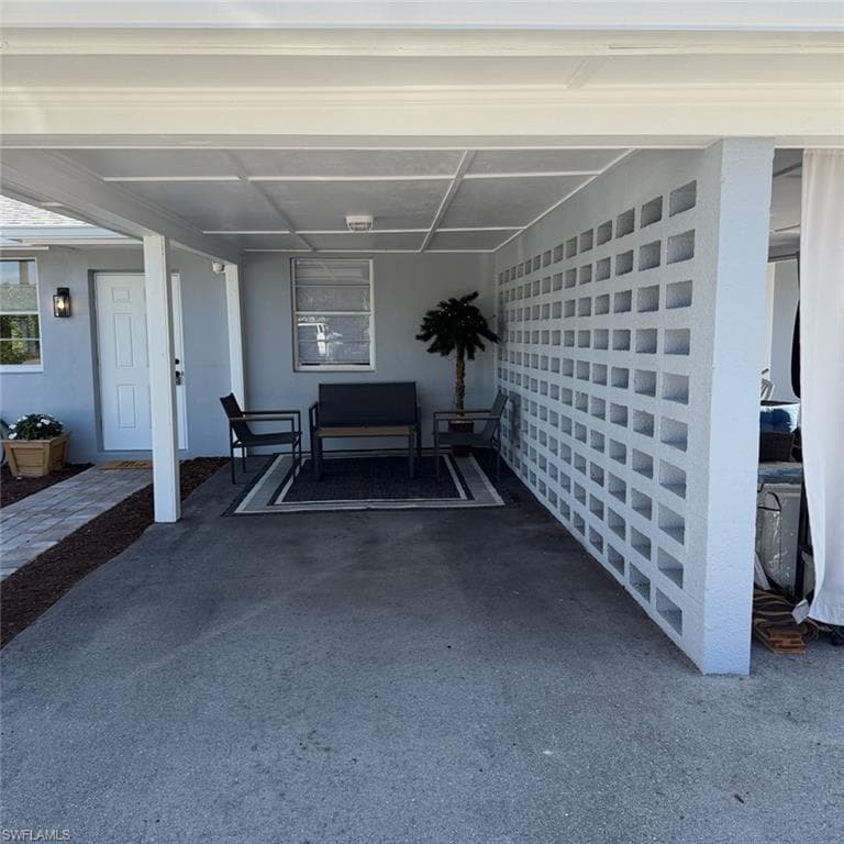 4518 W Alhambra CIR, NAPLES FL 34103-2