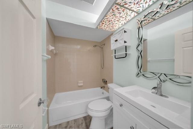 1521 SW 47th TER 204-15
