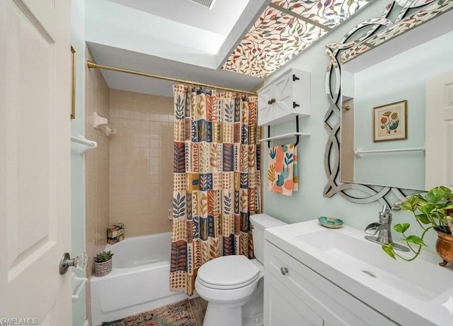 1521 SW 47th TER 204-14