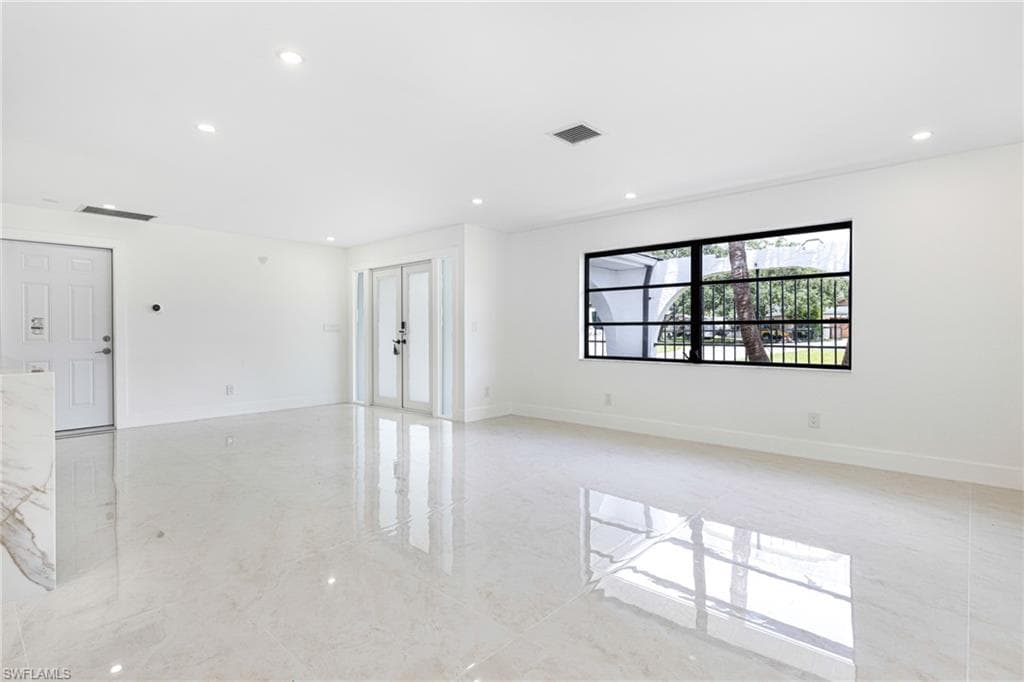 7436 Dana Lin CIR, NORTH FORT MYERS FL 33917-6