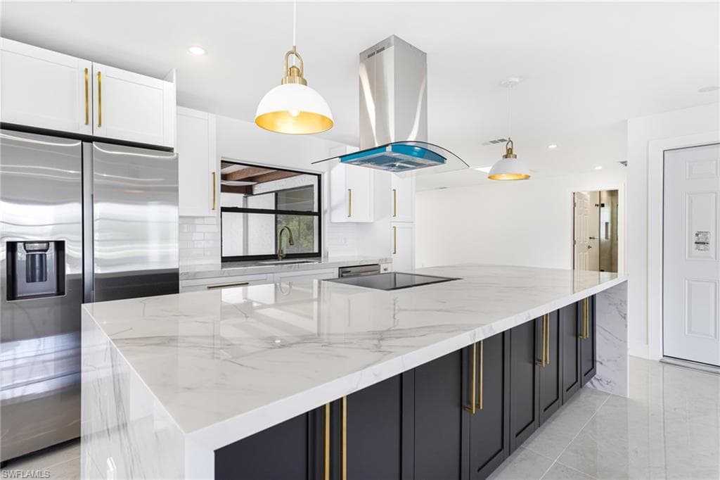 7436 Dana Lin CIR, NORTH FORT MYERS FL 33917-8