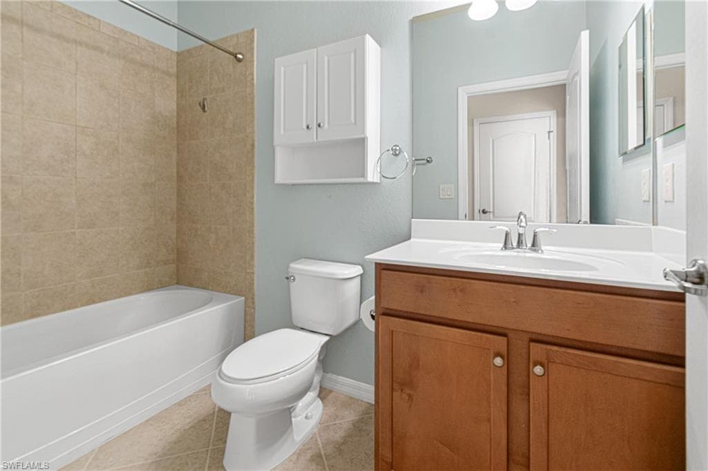 11064 Cherry Laurel DR, FORT MYERS FL 33912-15