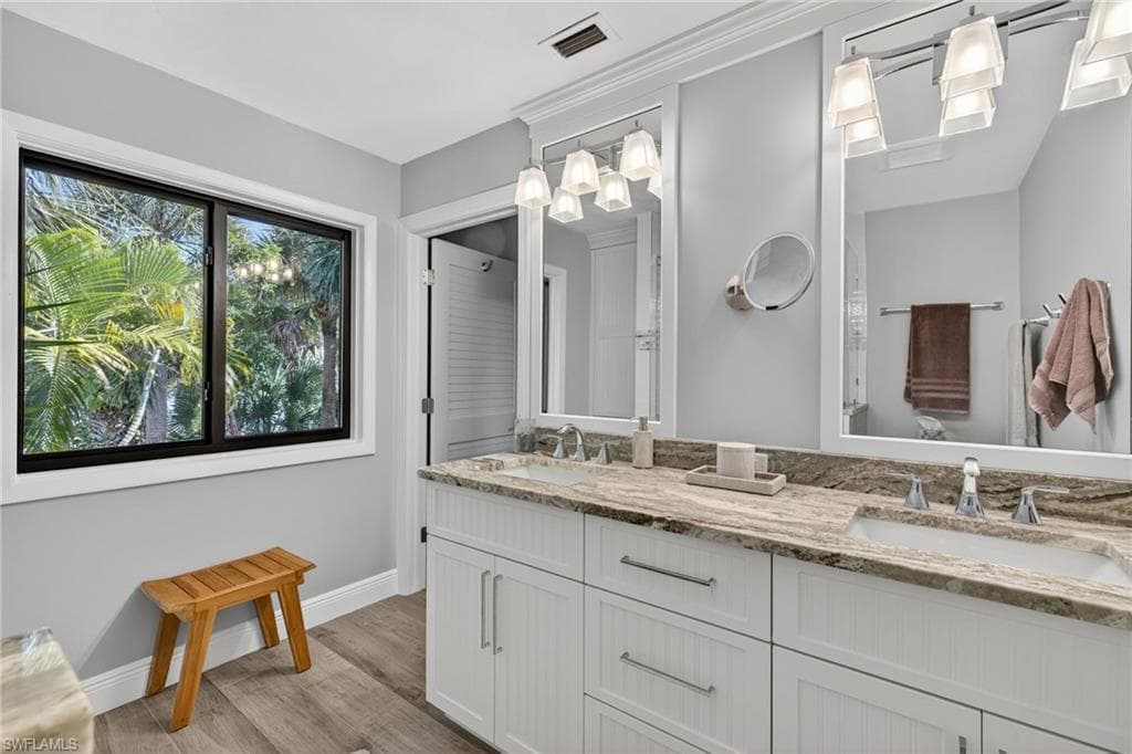 3990 Coquina DR, SANIBEL FL 33957-25
