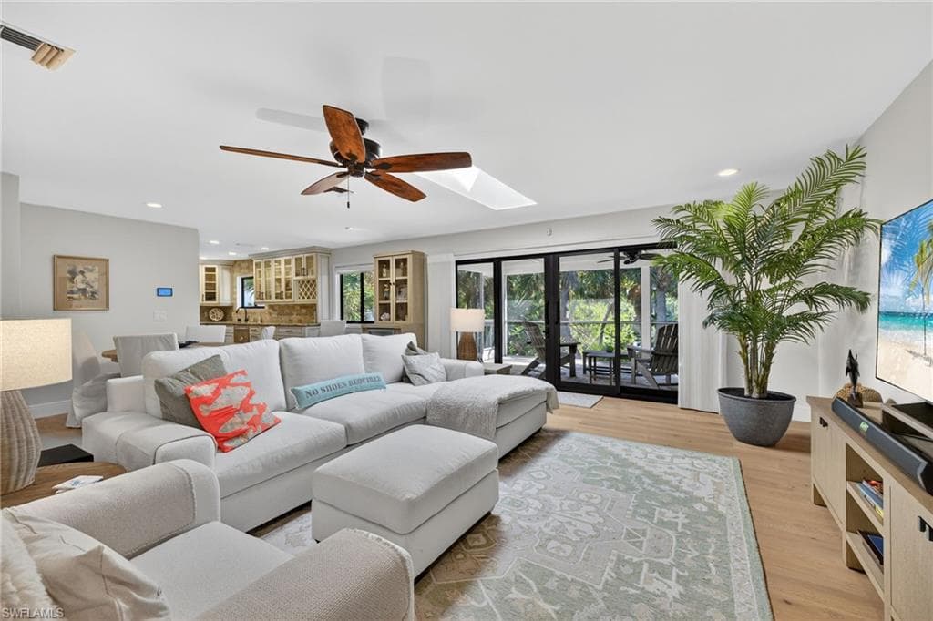 3990 Coquina DR, SANIBEL FL 33957-3