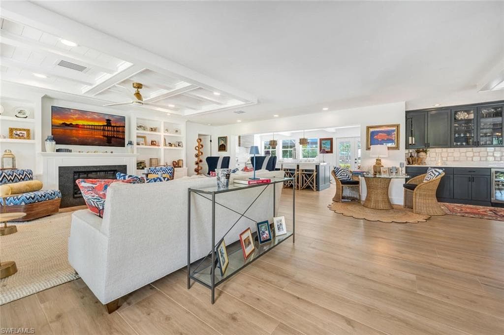 200 Burning Tree DR, NAPLES FL 34105-12