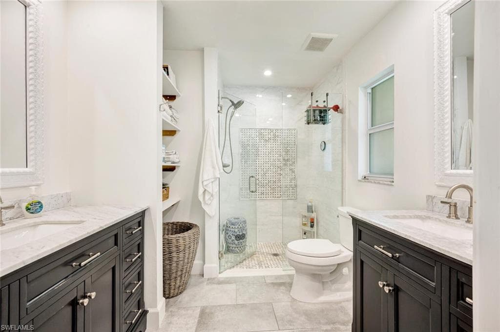 200 Burning Tree DR, NAPLES FL 34105-19