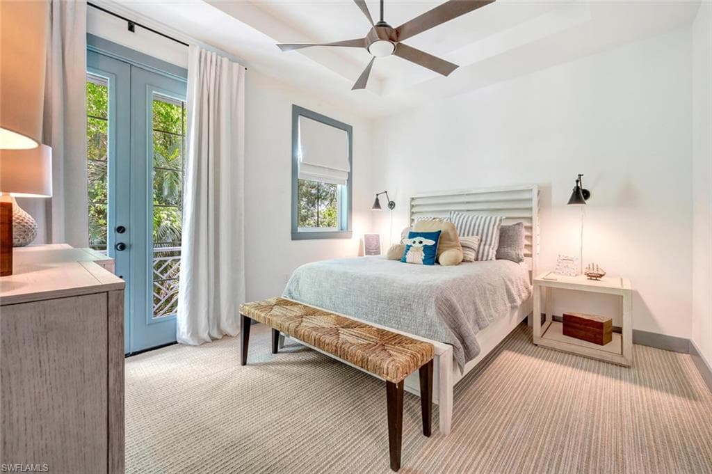 200 Burning Tree DR, NAPLES FL 34105-33