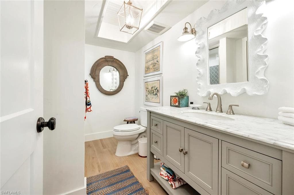 200 Burning Tree DR, NAPLES FL 34105-24