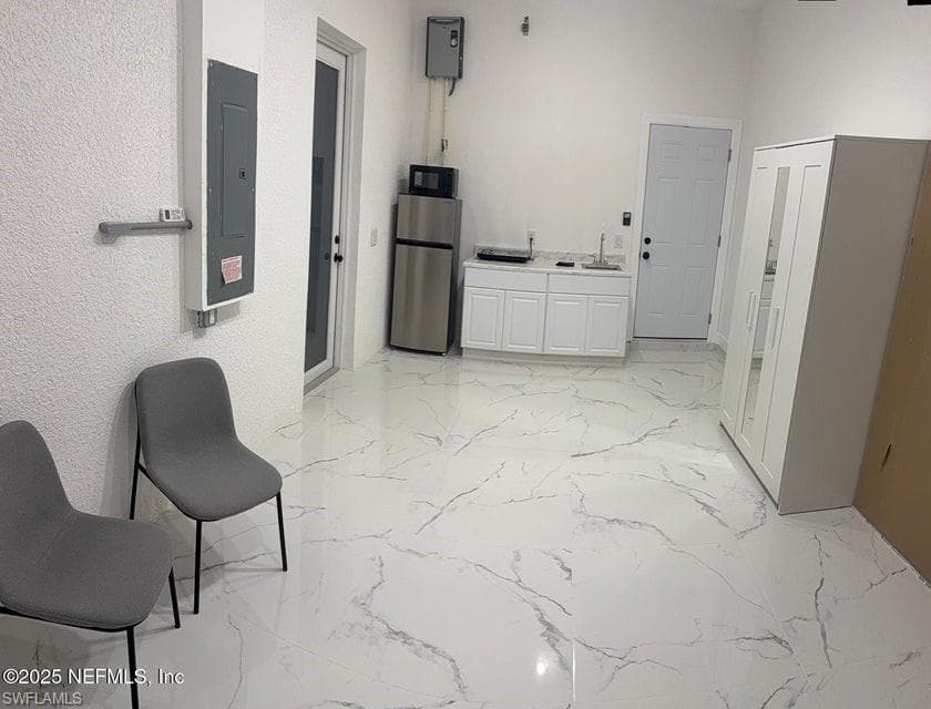 1832 Lindsay ST, LEHIGH ACRES FL 33972-10