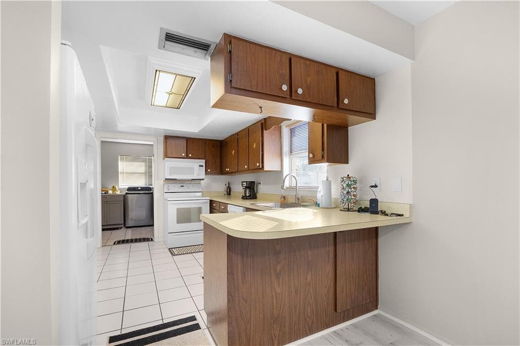 5948 Sonnet CT, NORTH FORT MYERS FL 33903-11