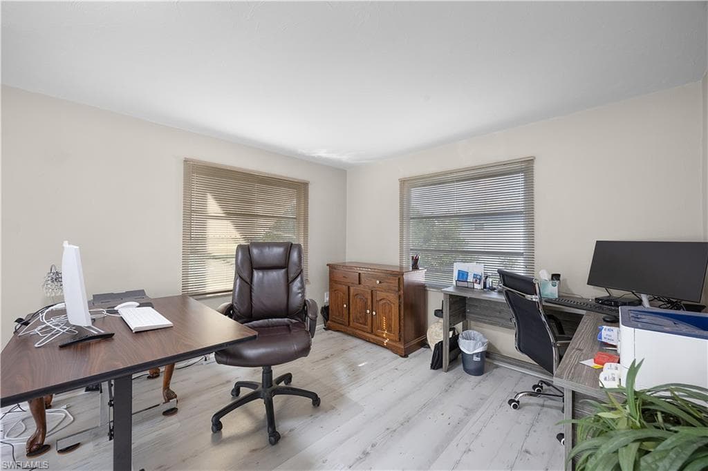 5948 Sonnet CT, NORTH FORT MYERS FL 33903-19